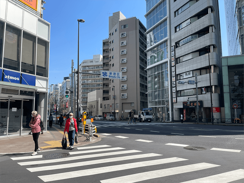 JR新宿駅新南改札からのアクセス方法