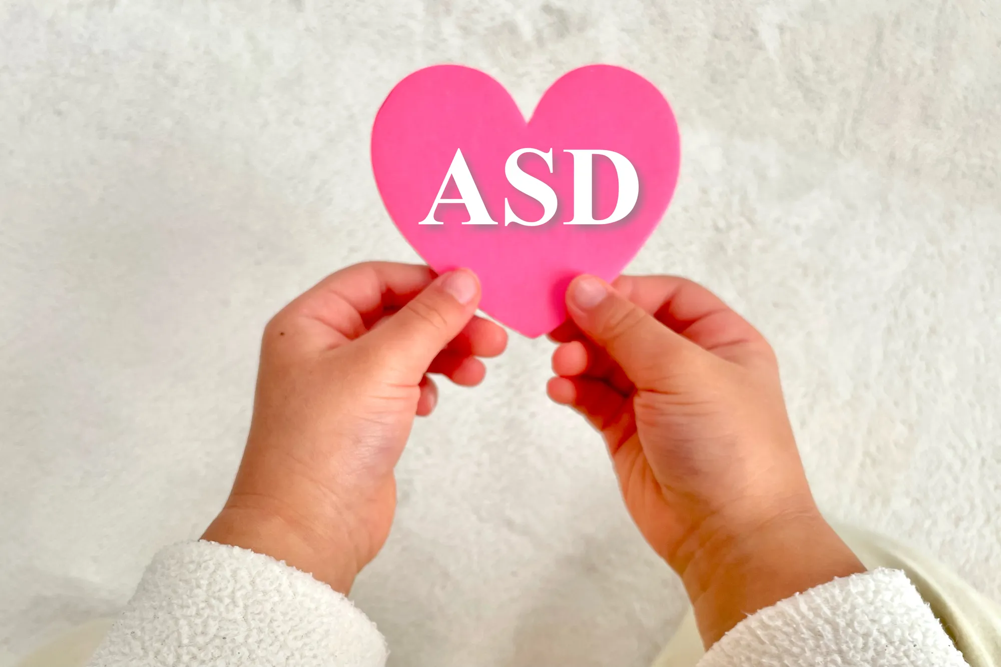 ASD(自閉症スペクトラム)とは？特徴やアスペルガー症候群との違いは何？