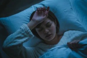 睡眠障害（不眠症）は眠れない？症状や特徴、きっかけとなる生活習慣とは