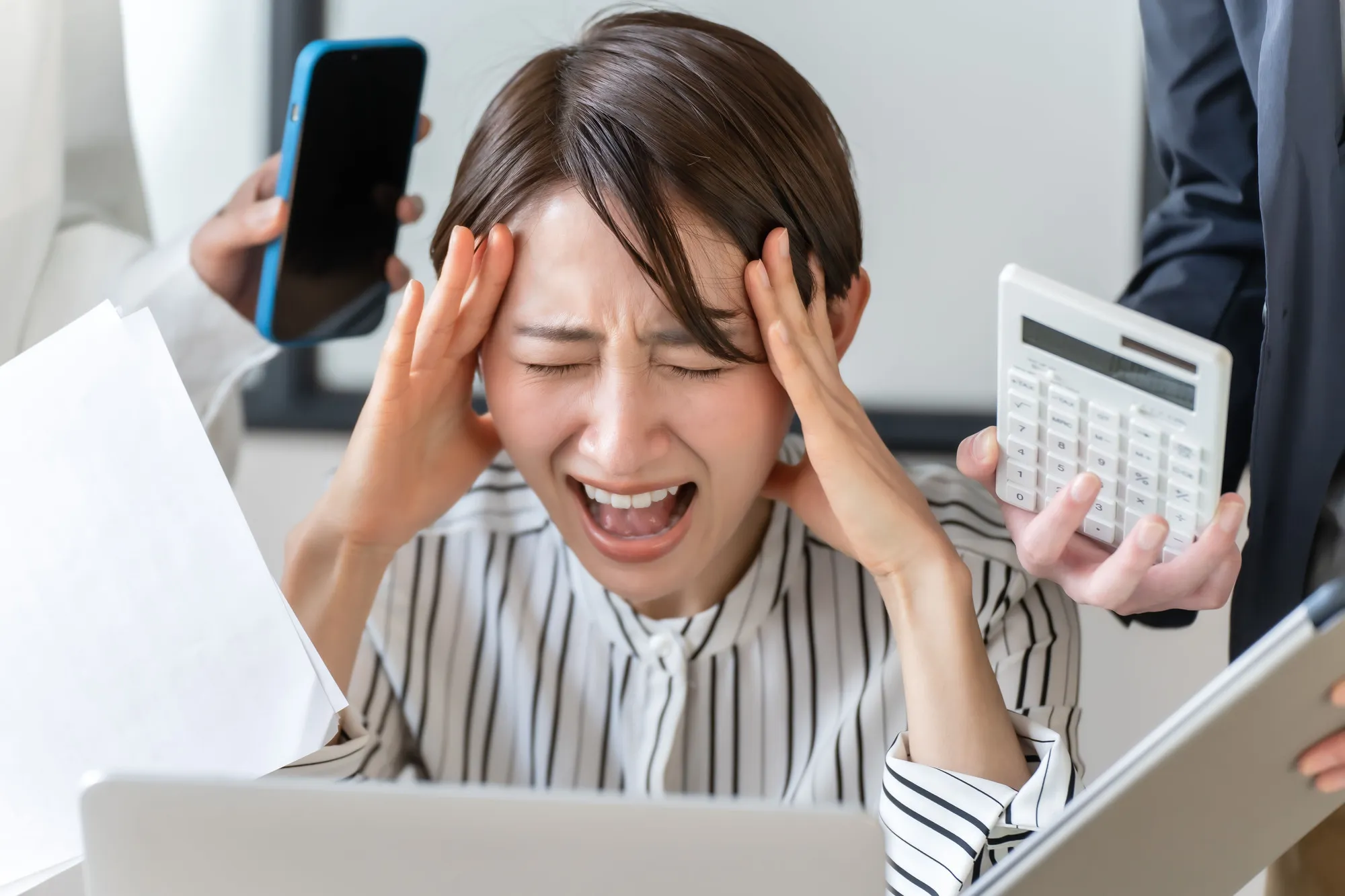 パニック障害になりやすい人の特徴は？ 行動に出る？チェックリストや発症要因を丸ごと解説
